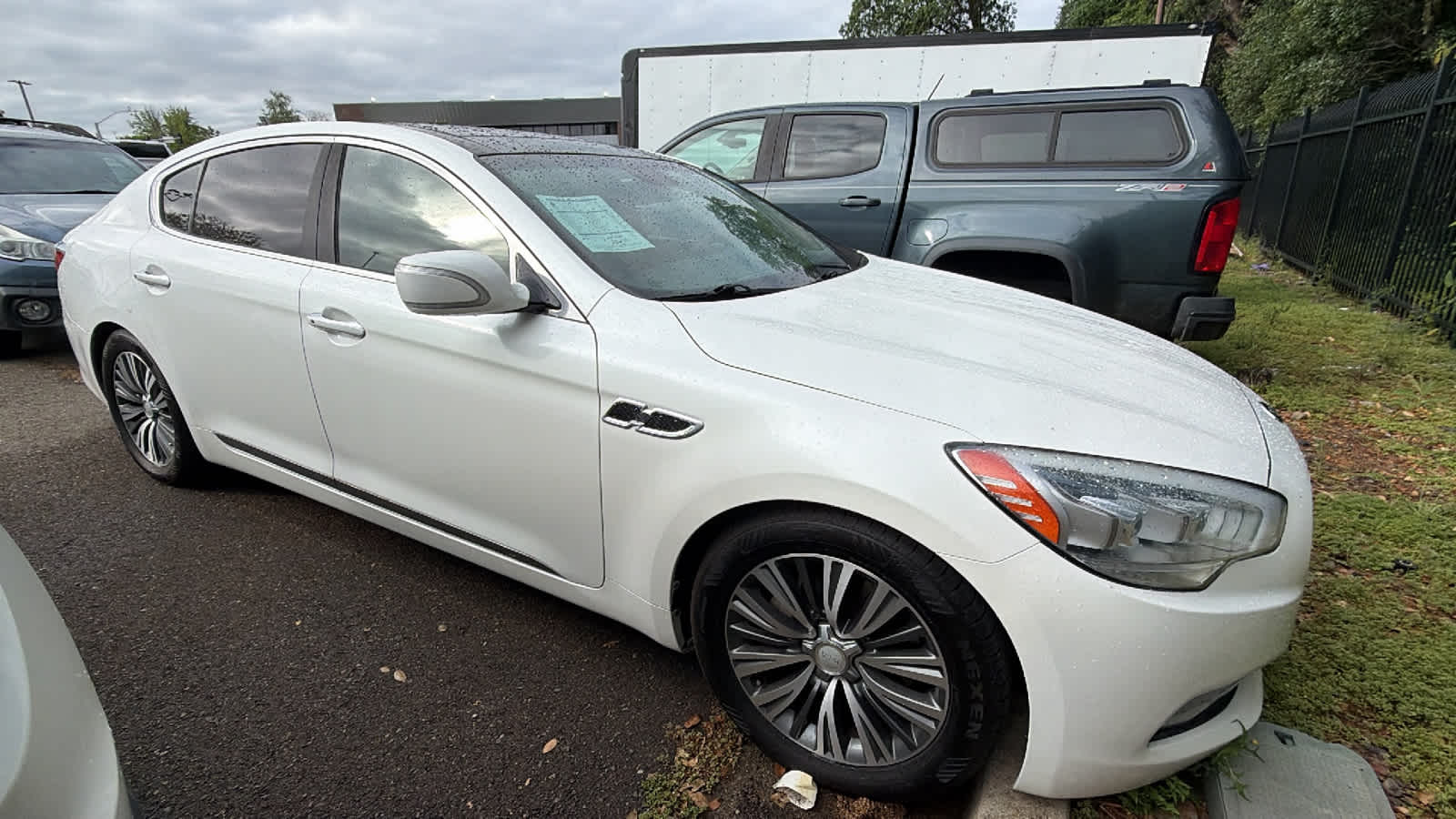 Thumbnail: 2016 Kia K900 - 4