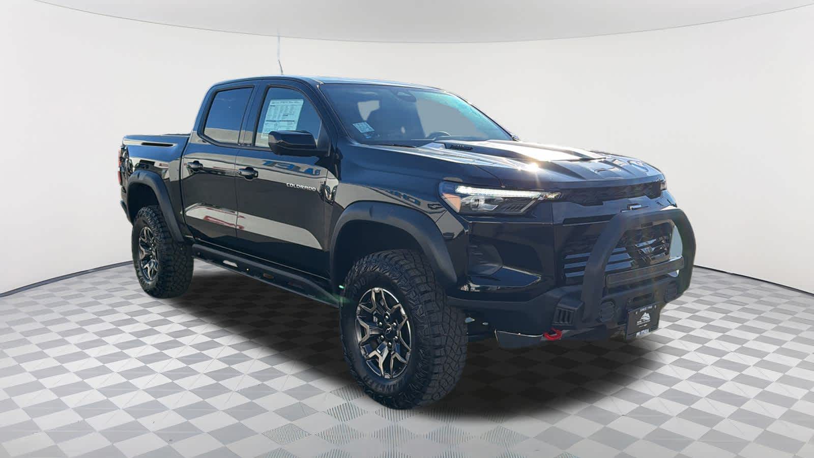 Thumbnail: 2026 Chevrolet Colorado - 3