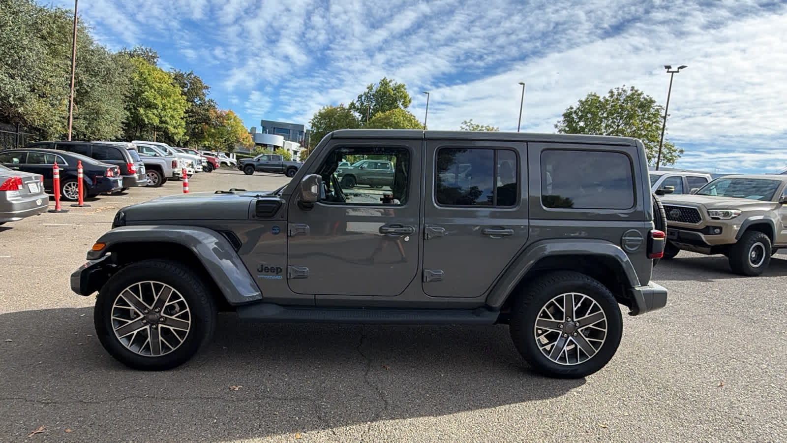 2022 Jeep Wrangler Unlimited High Altitude 4XE - Photo 8