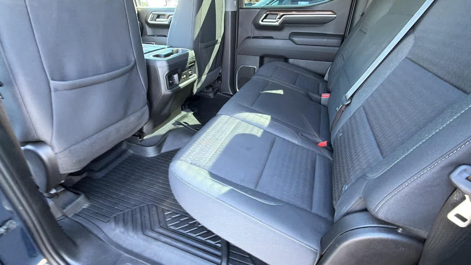 Thumbnail: 2022 Chevrolet Silverado 1500 - 24