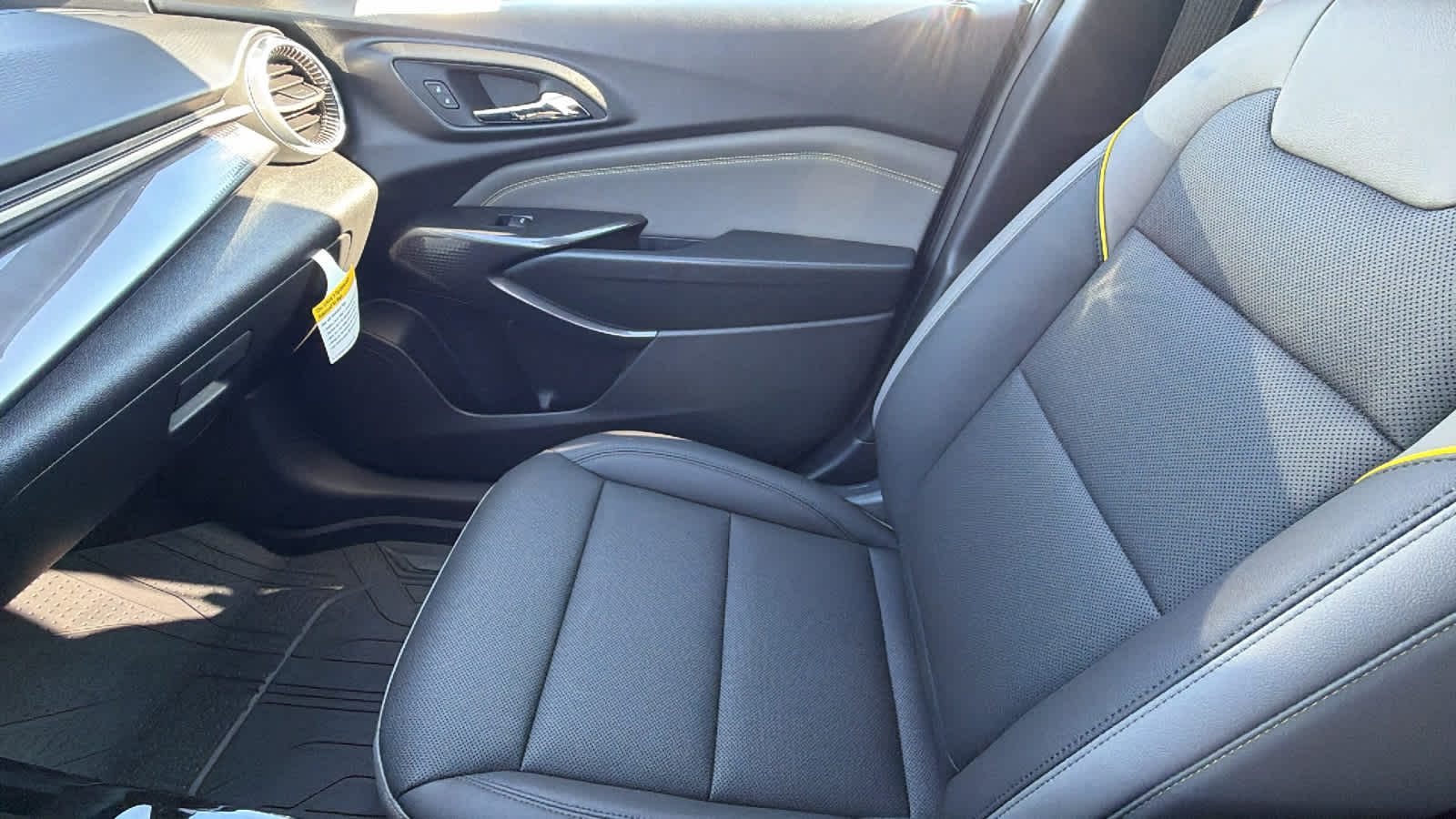 2026 Chevrolet Trax Activ - Photo 12
