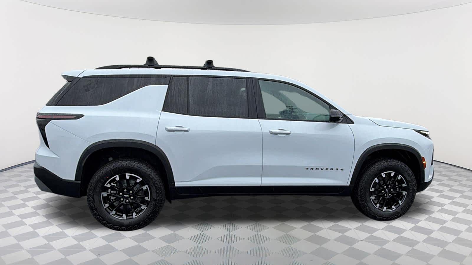 Thumbnail: 2026 Chevrolet Traverse - 4