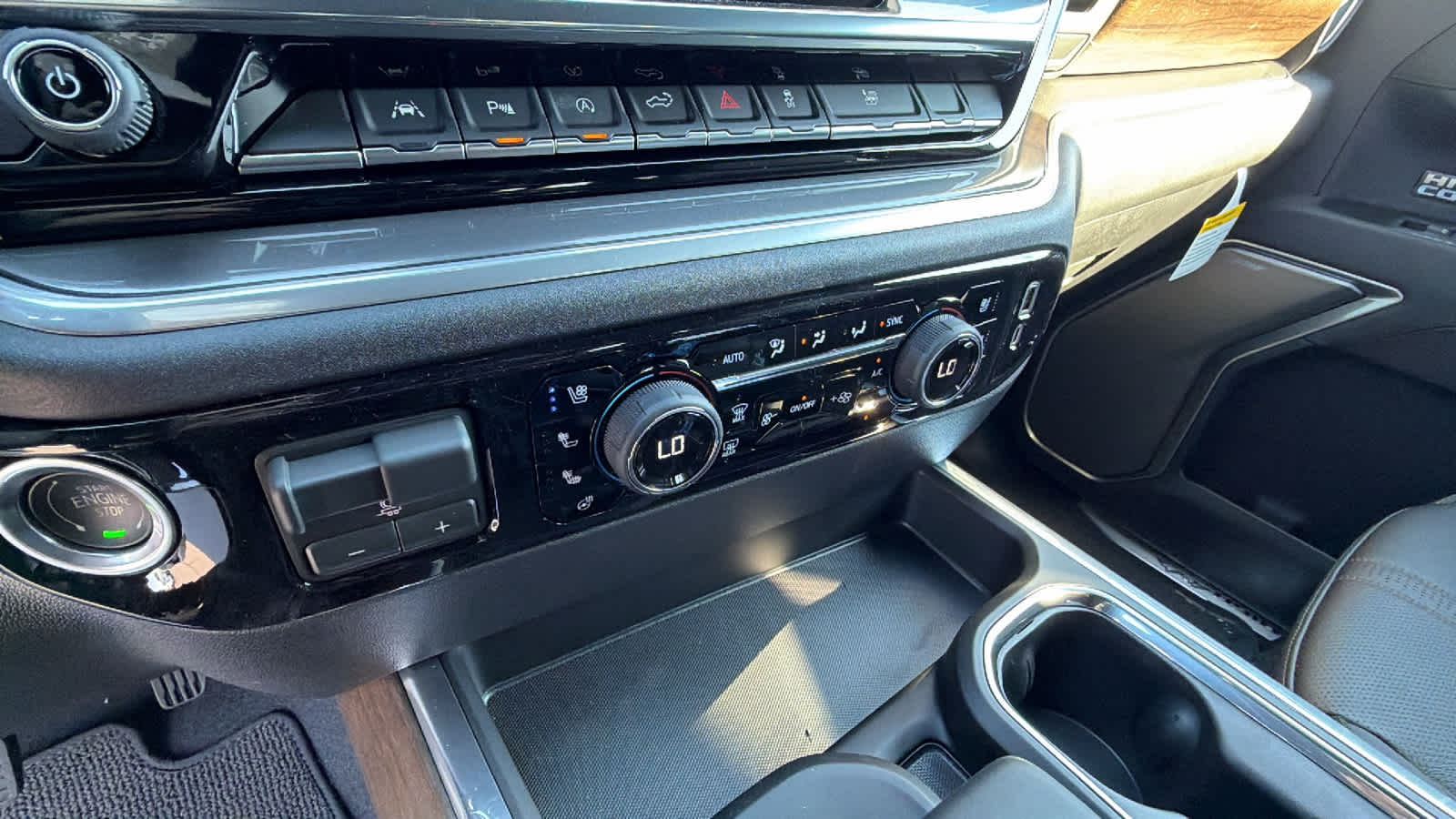 2026 Chevrolet Silverado 1500 High Country - Photo 14
