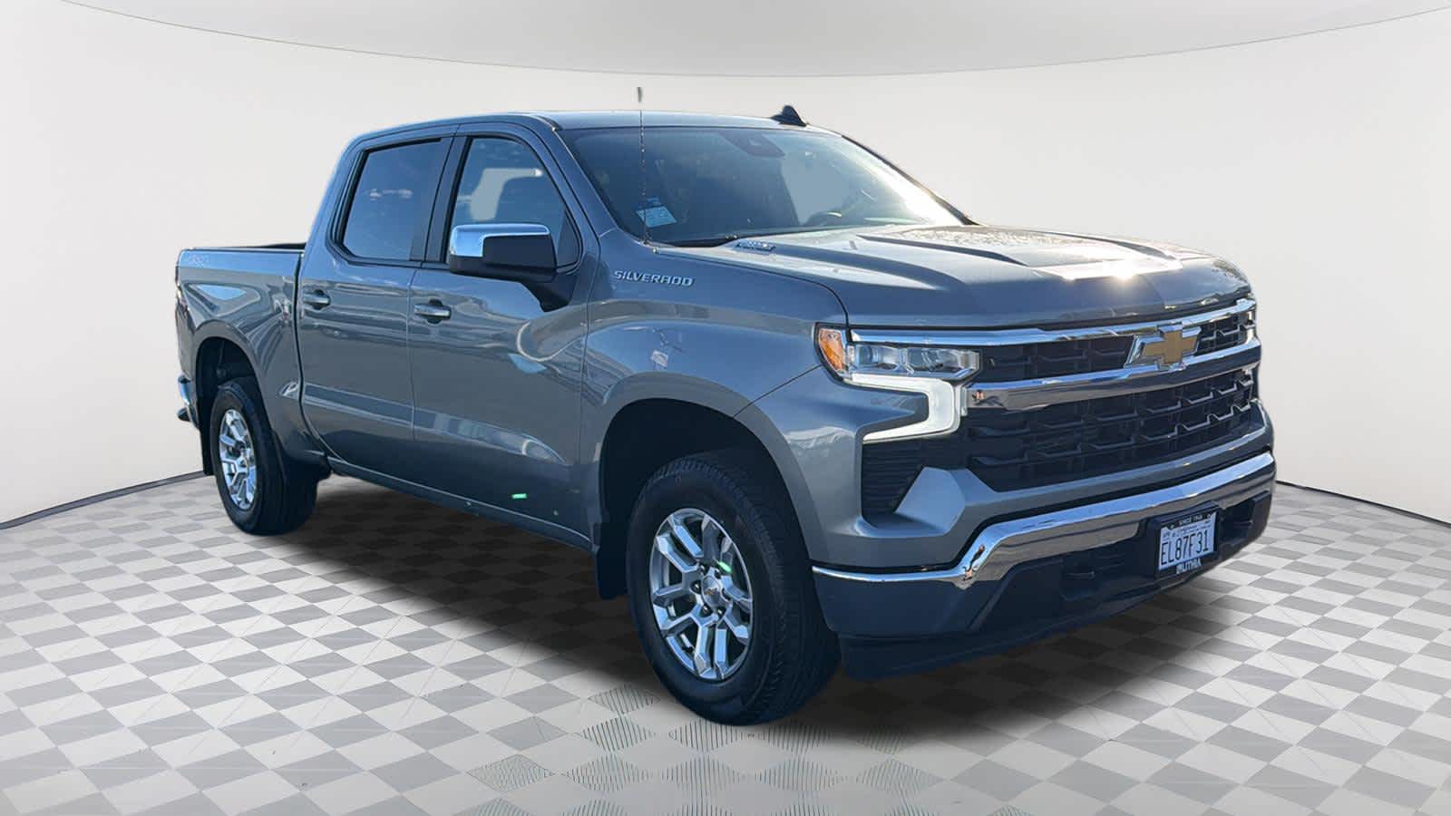 Thumbnail: 2026 Chevrolet Silverado 1500 - 3