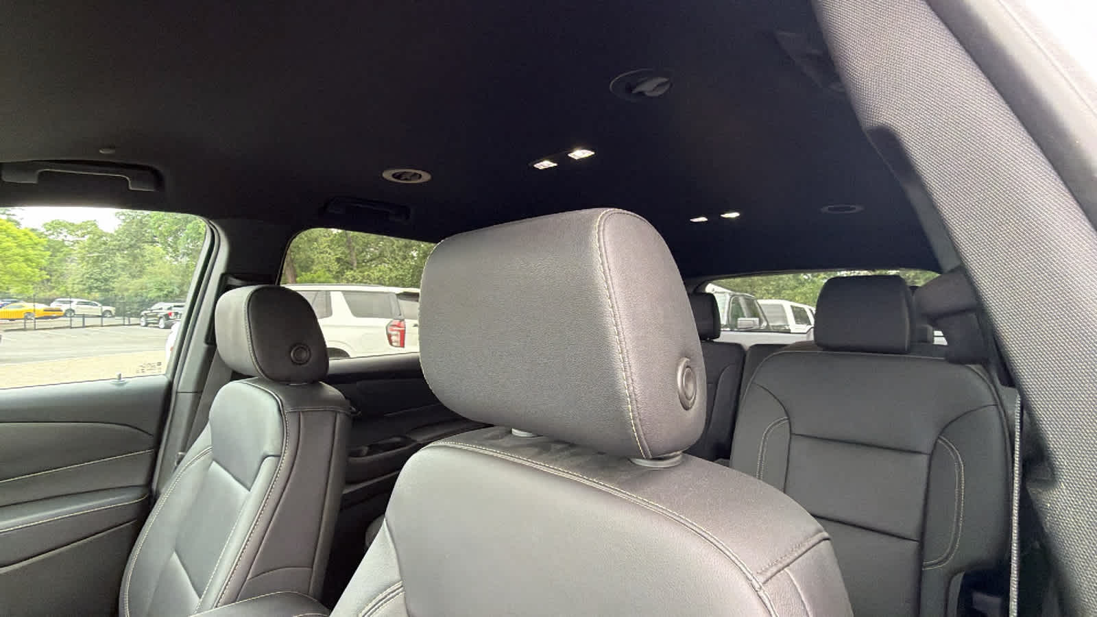 Thumbnail: 2023 Chevrolet Traverse - 11