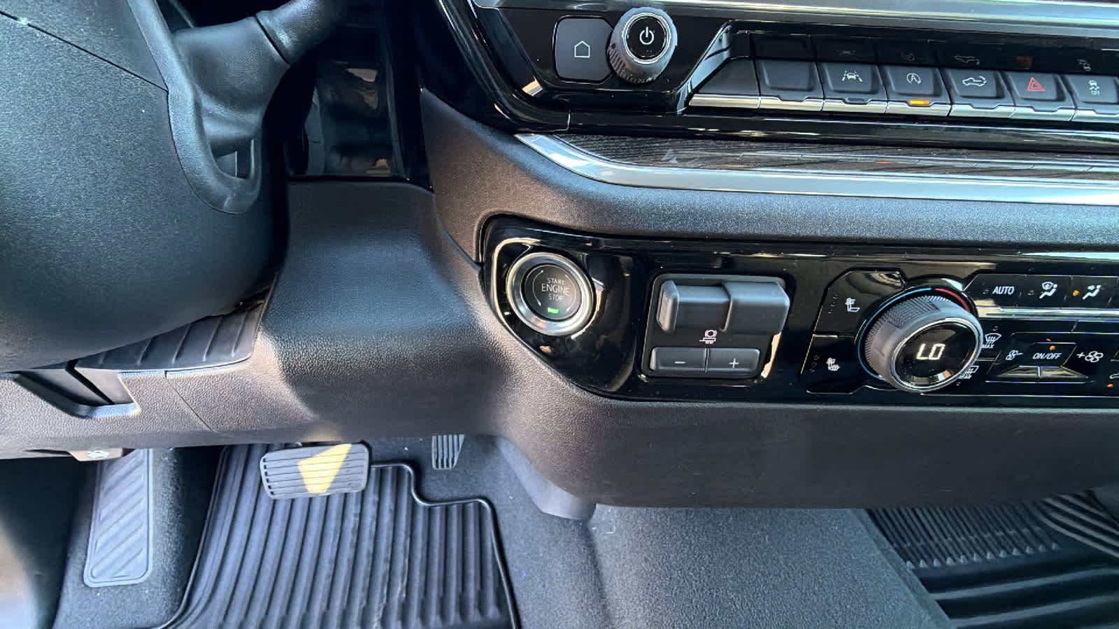 Thumbnail: 2026 Chevrolet Silverado 1500 - 17