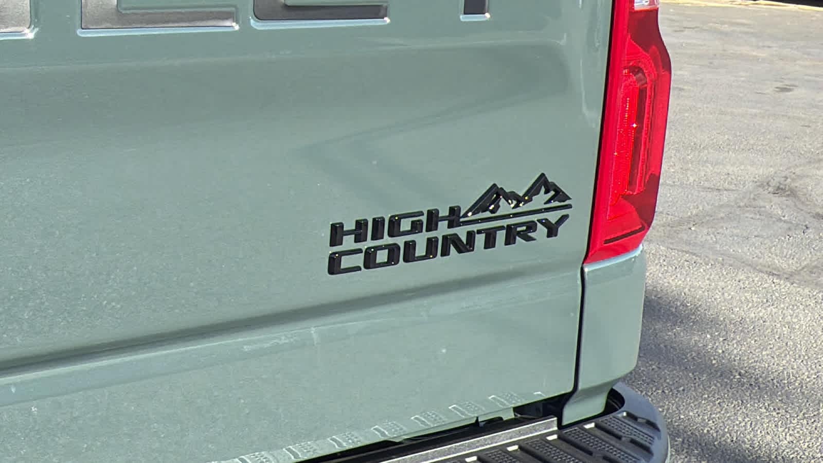 Thumbnail: 2026 Chevrolet Silverado 1500 - 28