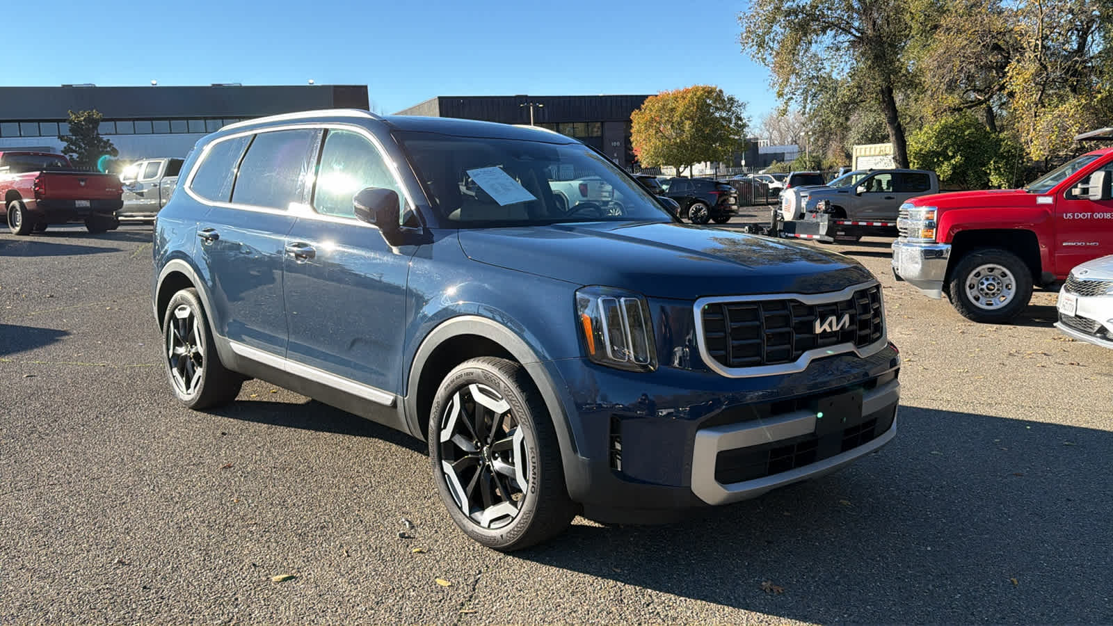 2023 Kia Telluride S photo 3