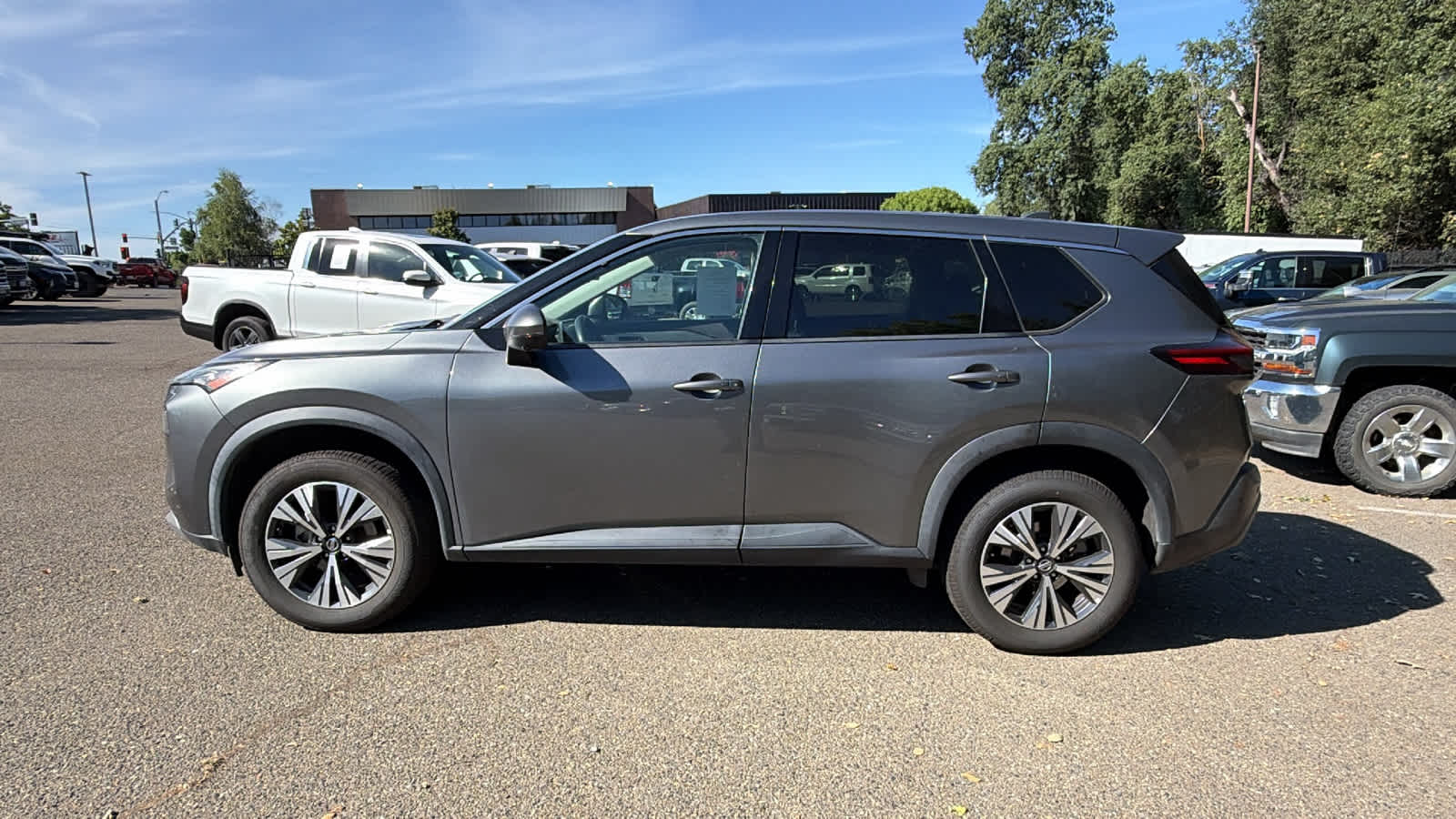 Thumbnail: 2021 Nissan Rogue - 8