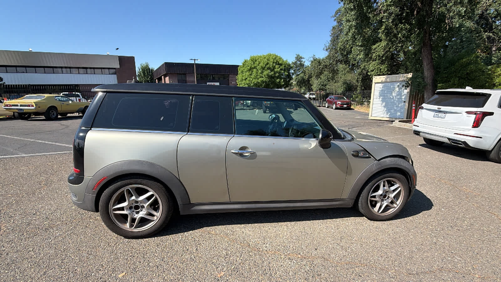 Thumbnail: 2010 MINI Cooper Clubman - 4