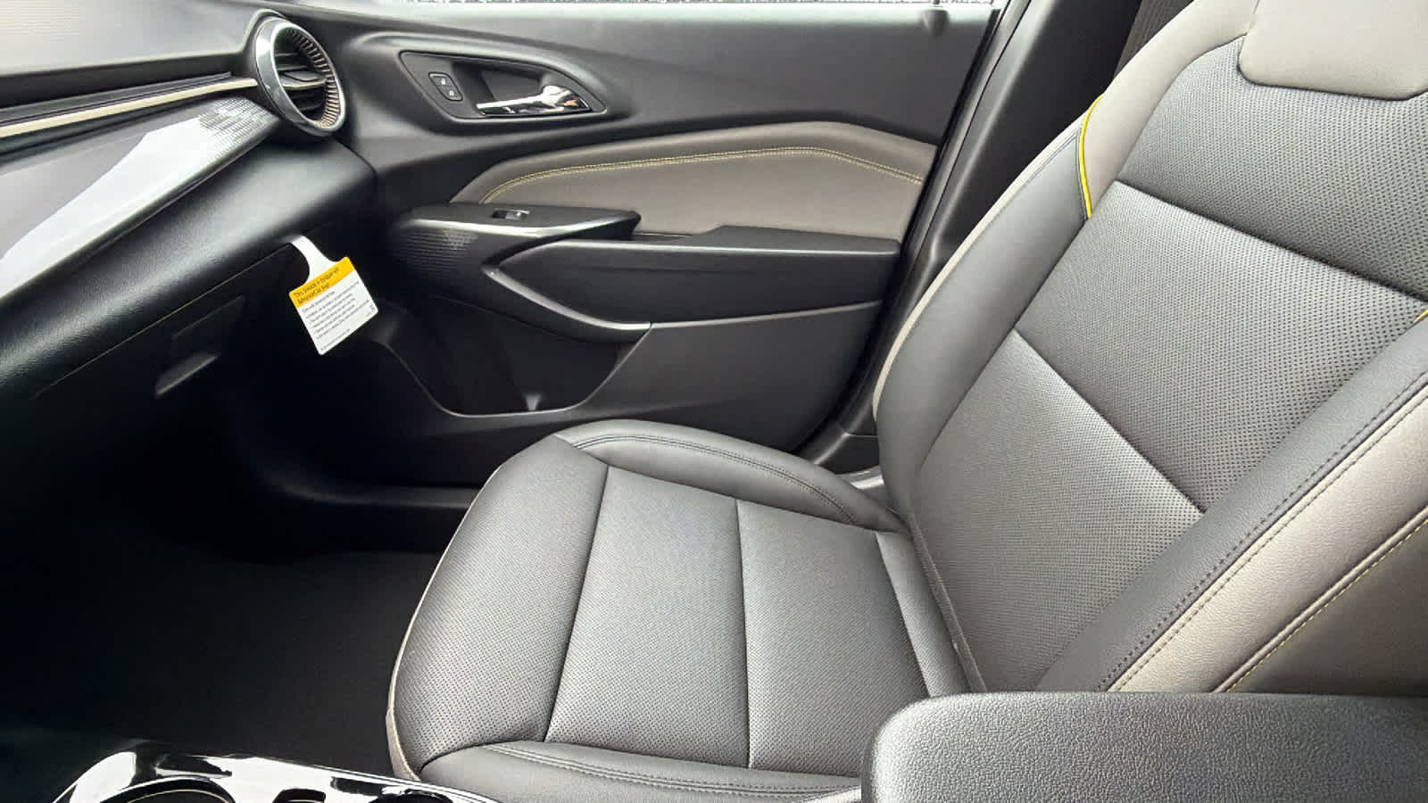 Thumbnail: 2026 Chevrolet Trax - 11