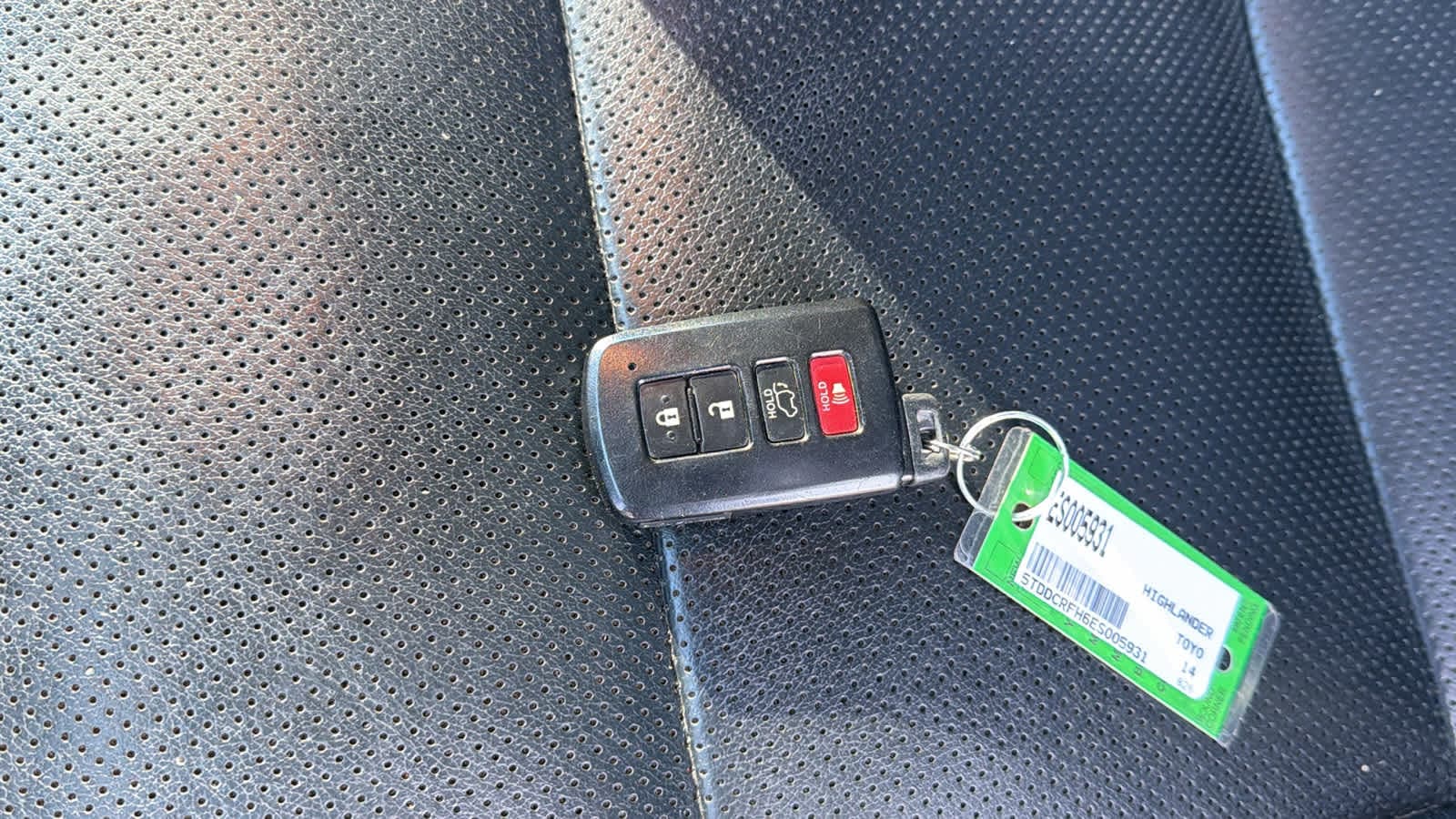 Thumbnail: 2014 Toyota Highlander - 19