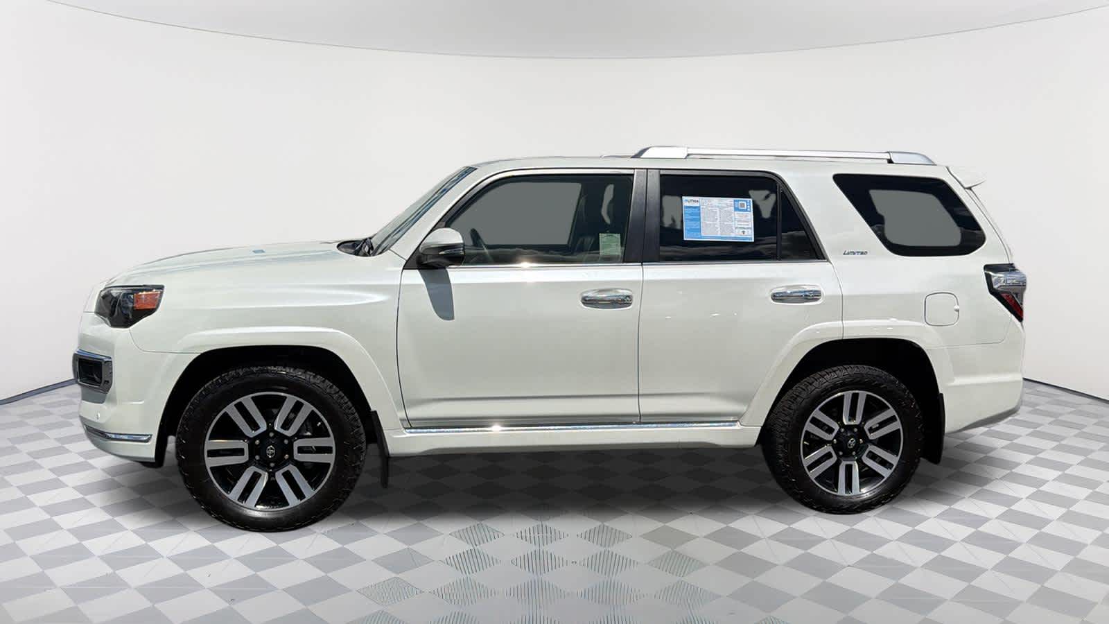 Thumbnail: 2021 Toyota 4Runner - 8