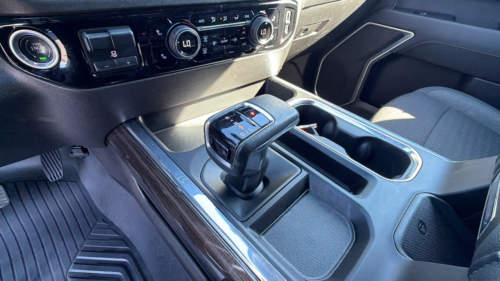 Thumbnail: 2022 Chevrolet Silverado 1500 - 13