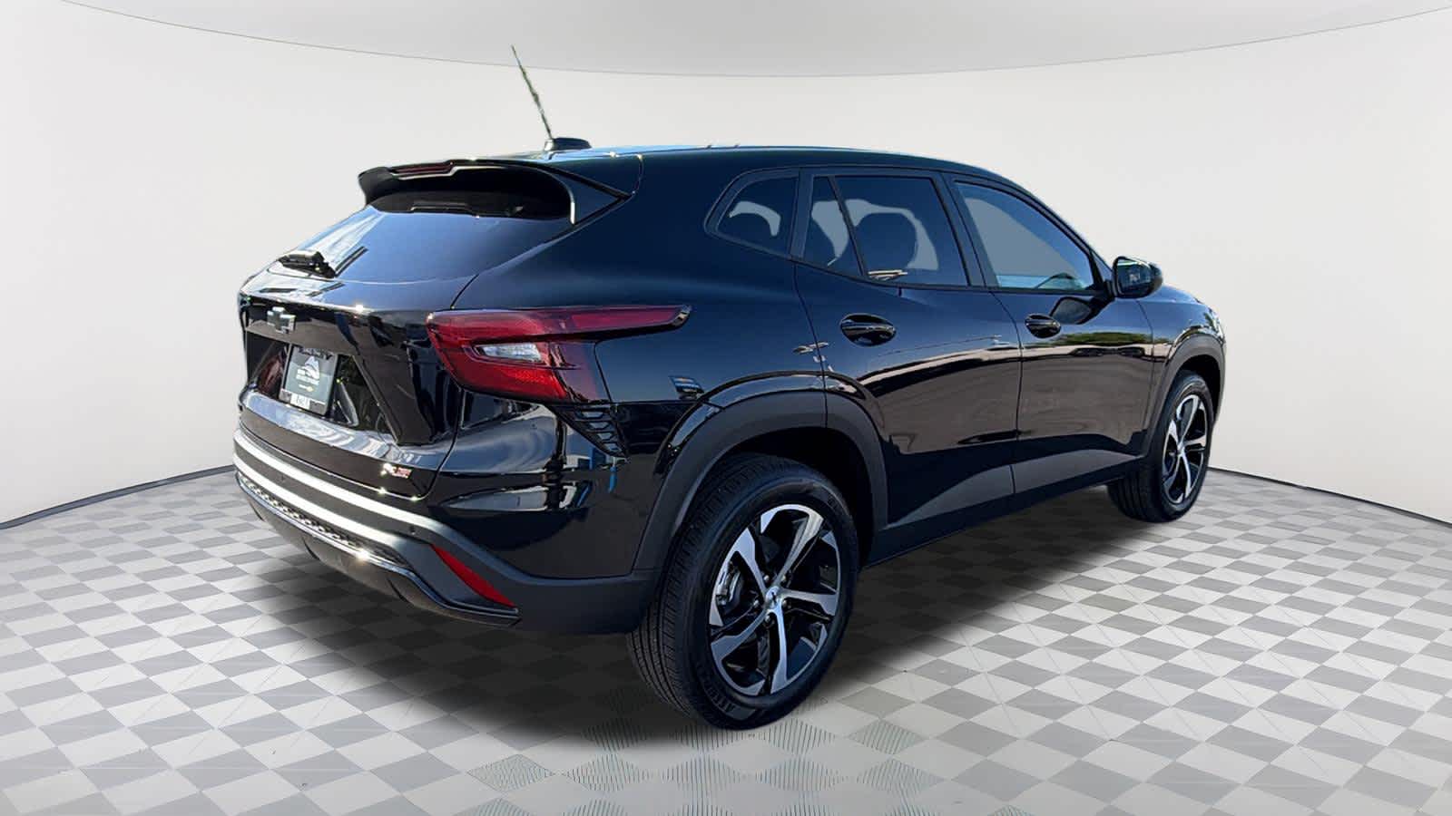 Thumbnail: 2026 Chevrolet Trax - 5