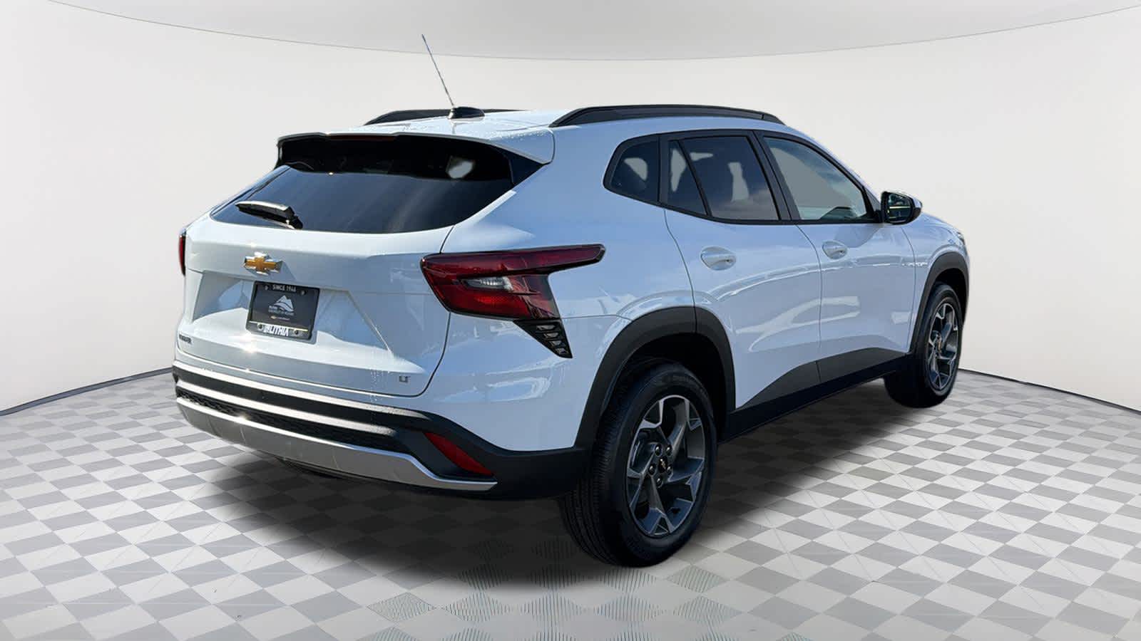 Thumbnail: 2026 Chevrolet Trax - 5