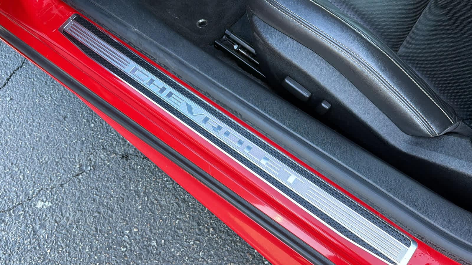 Thumbnail: 2010 Chevrolet Camaro - 31