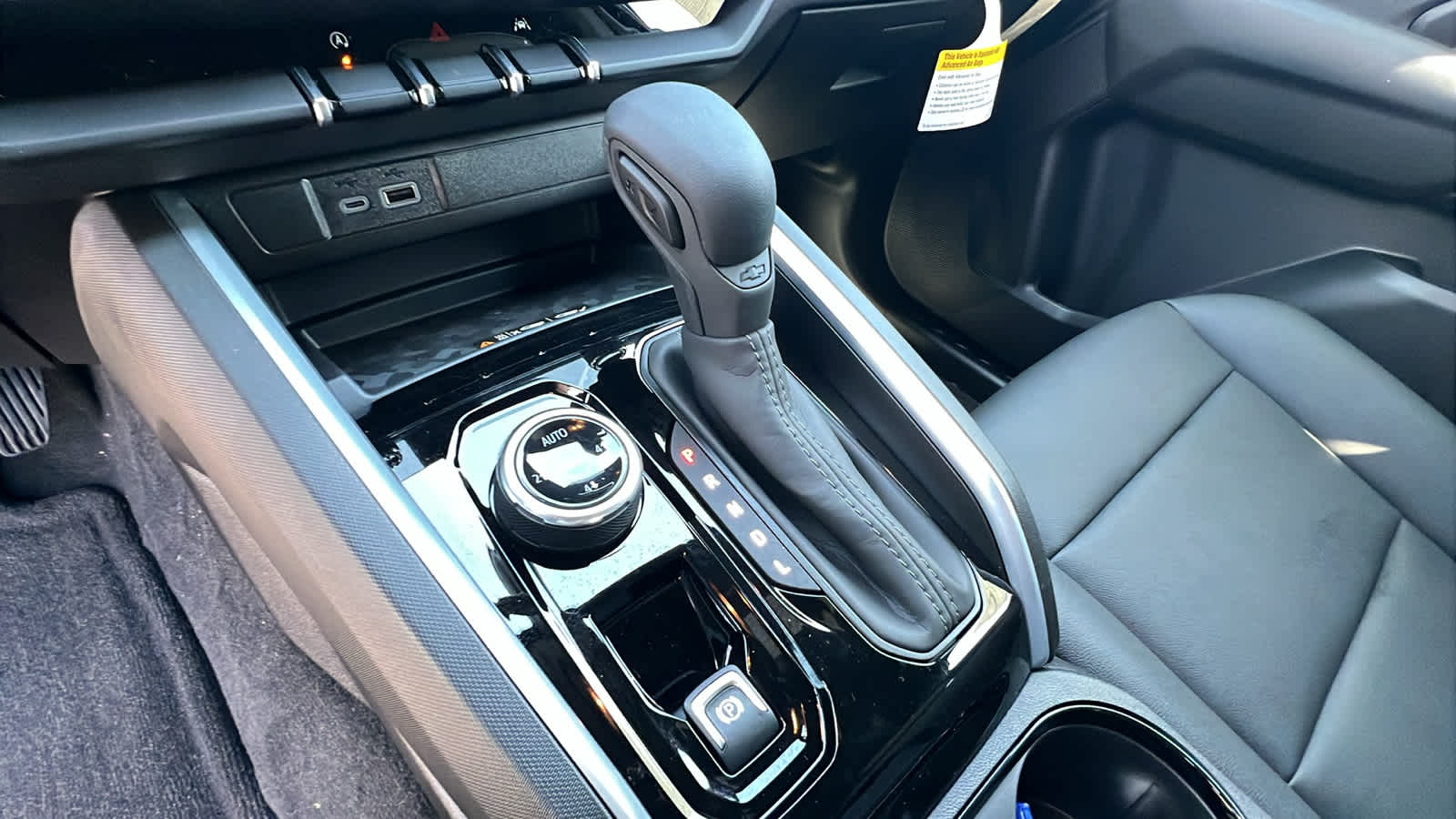 Thumbnail: 2026 Chevrolet Colorado - 13