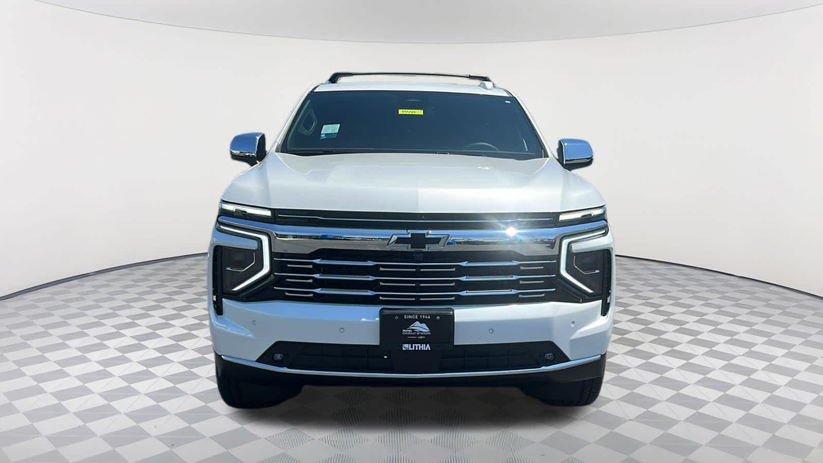 2025 Chevrolet Tahoe Premier photo 2