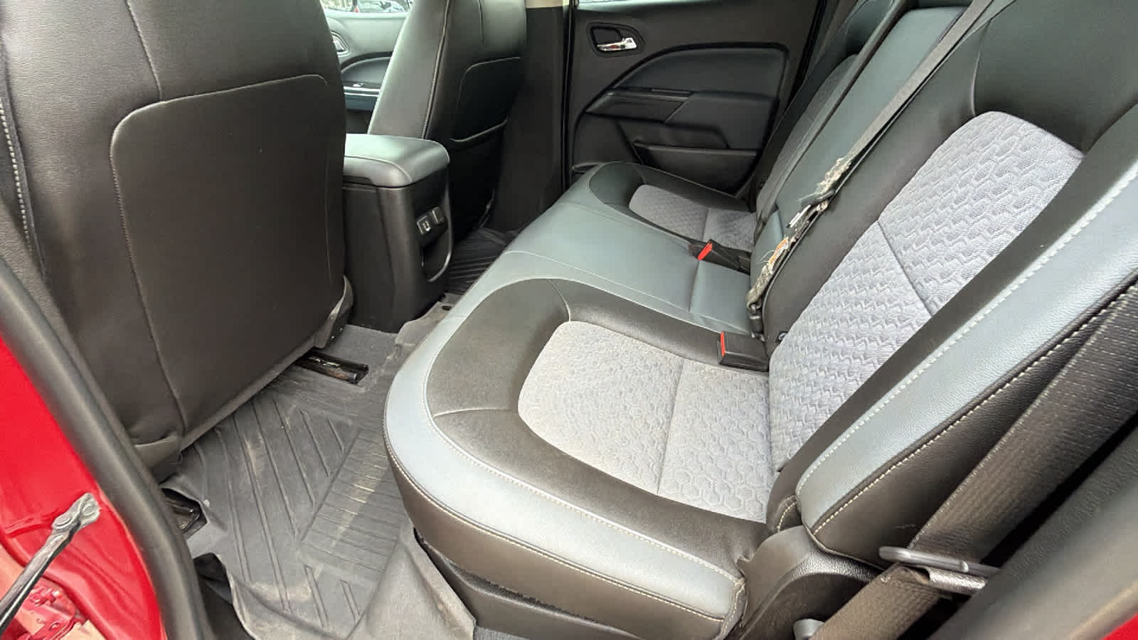 Thumbnail: 2019 Chevrolet Colorado - 17