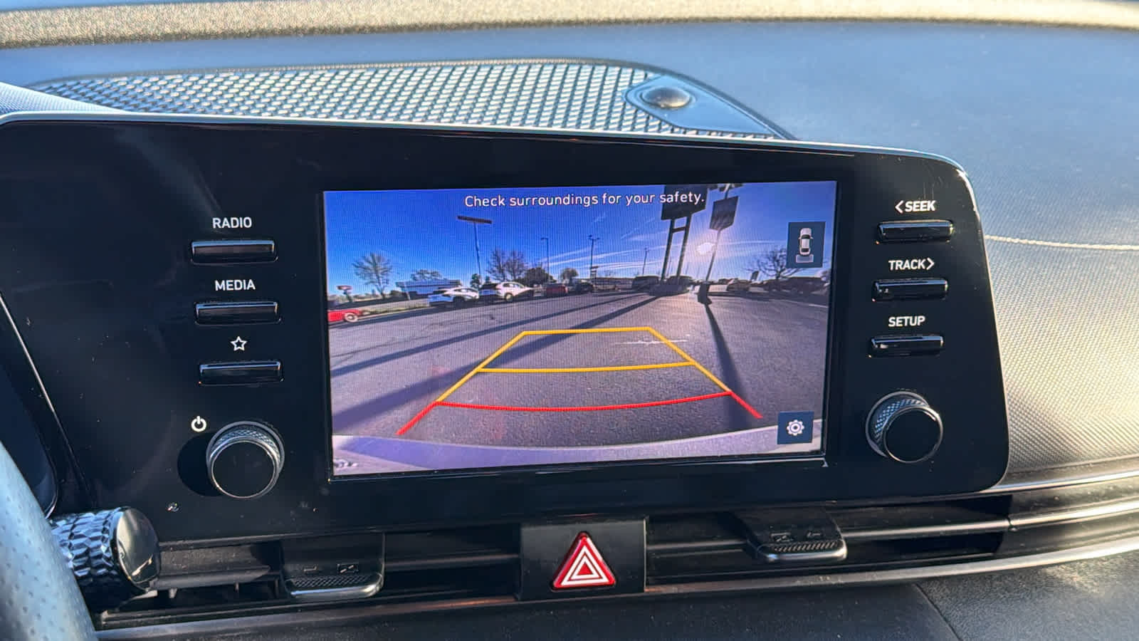 Thumbnail: 2022 Hyundai Elantra - 16