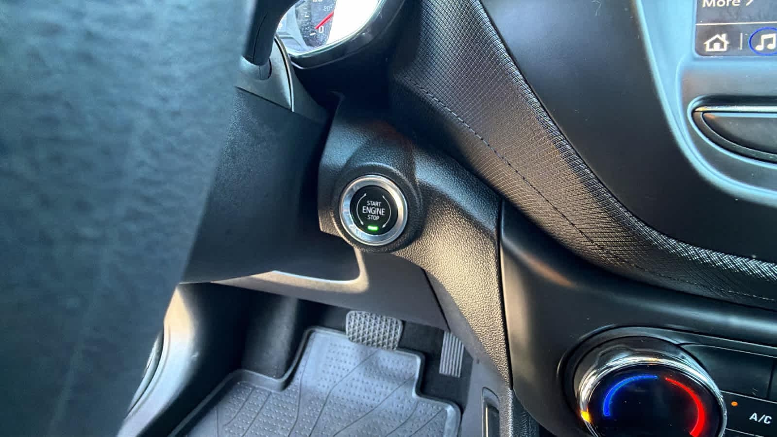 Thumbnail: 2023 Chevrolet TrailBlazer - 17