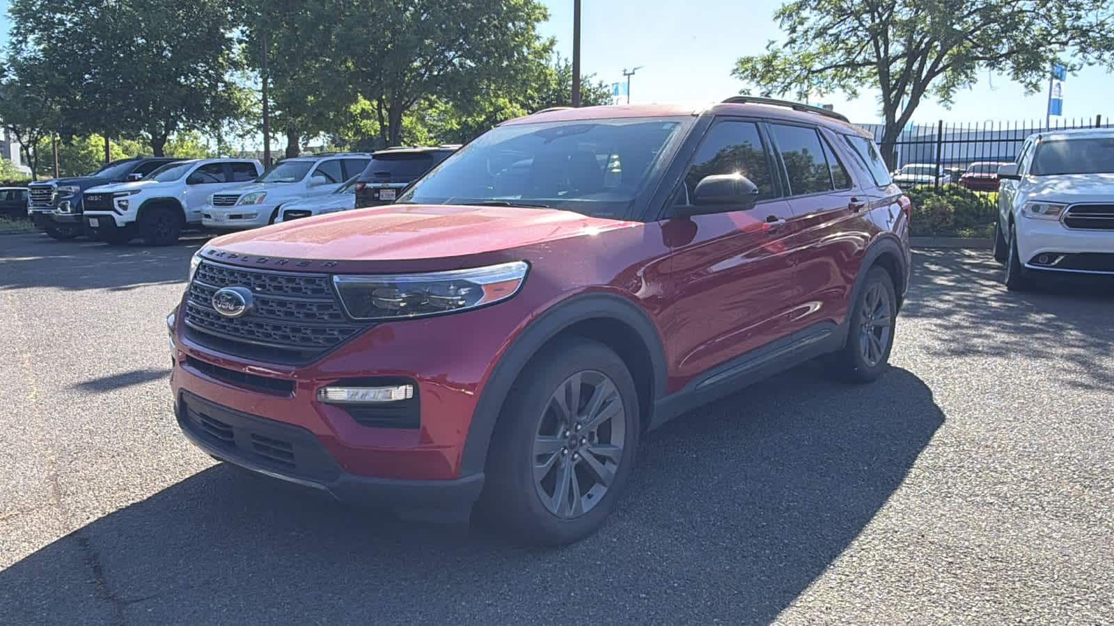 2022 Ford Explorer XLT RWD's photo