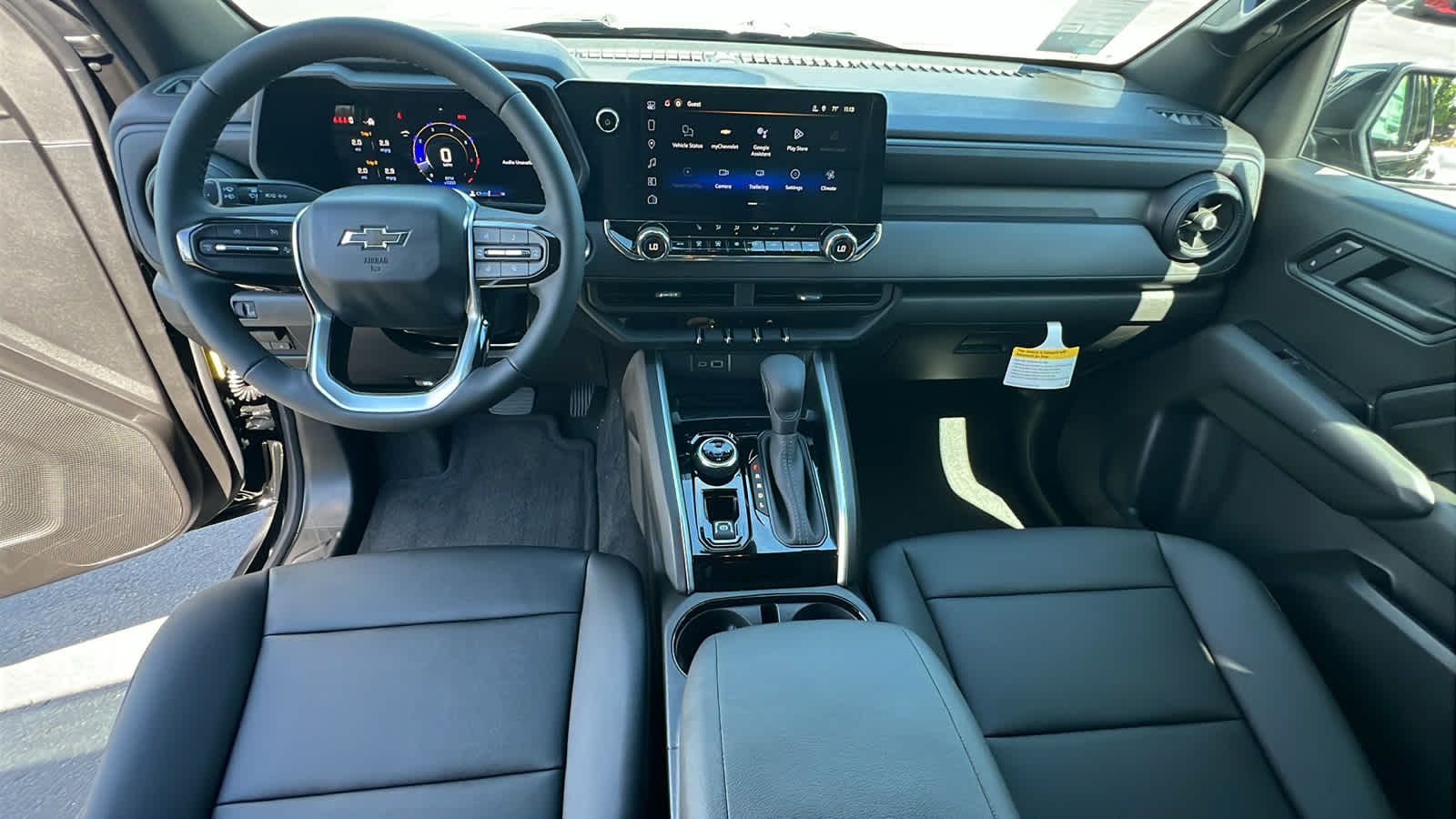 Thumbnail: 2026 Chevrolet Colorado - 26