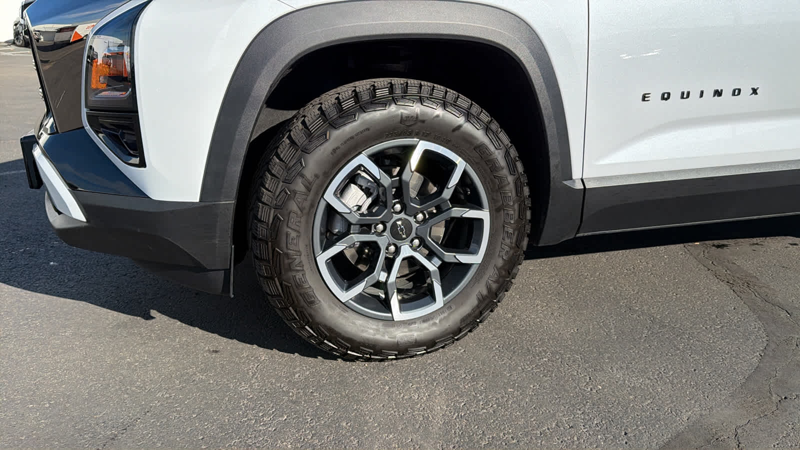 Thumbnail: 2026 Chevrolet Equinox - 9