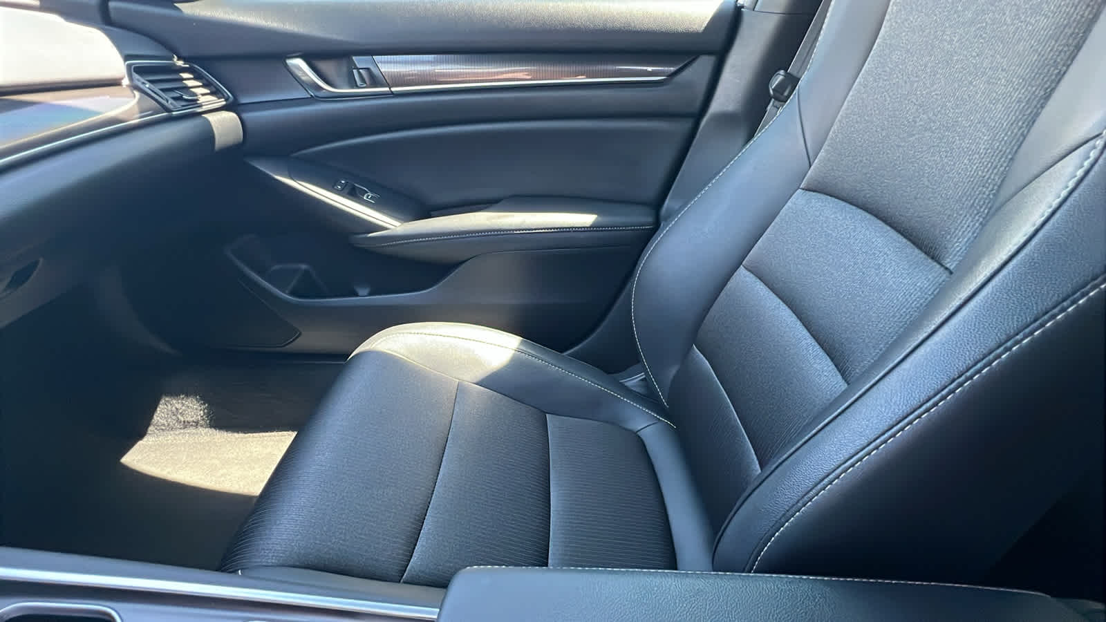 Thumbnail: 2020 Honda Accord - 12