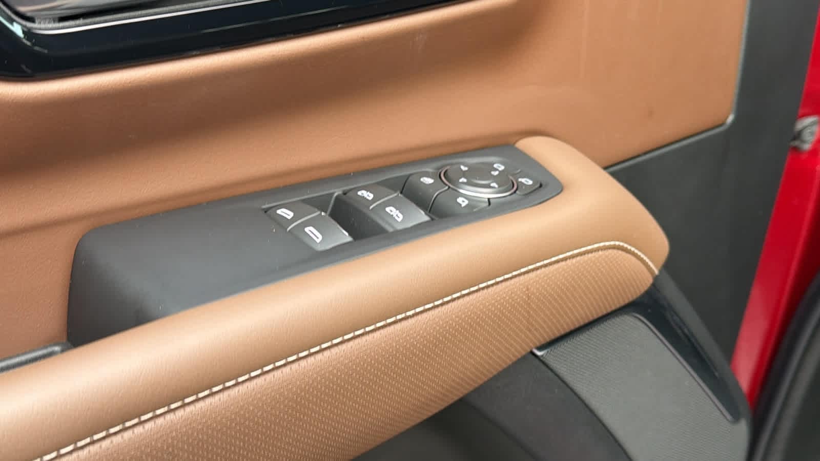 Thumbnail: 2025 Chevrolet Tahoe - 22