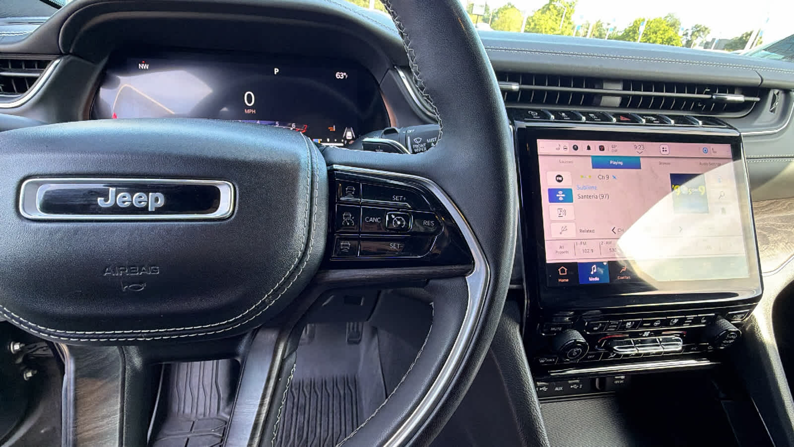 2023 Jeep Grand Cherokee Overland - Photo 20