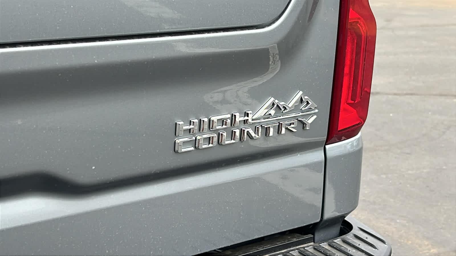 Thumbnail: 2025 Chevrolet Silverado 1500 - 28