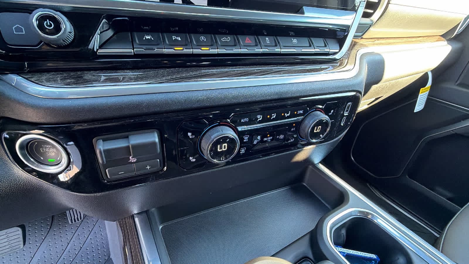 Thumbnail: 2026 Chevrolet Silverado 1500 - 14