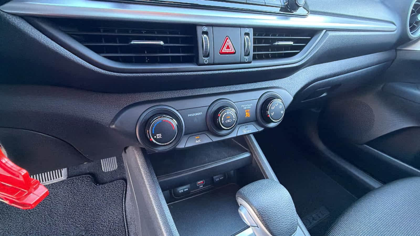 Thumbnail: 2023 Kia Forte - 14