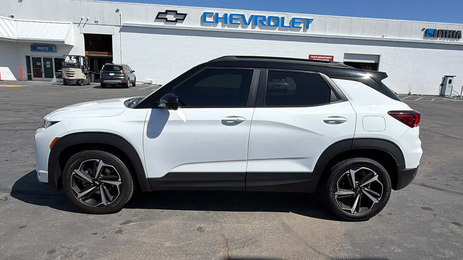 Thumbnail: 2021 Chevrolet TrailBlazer - 8