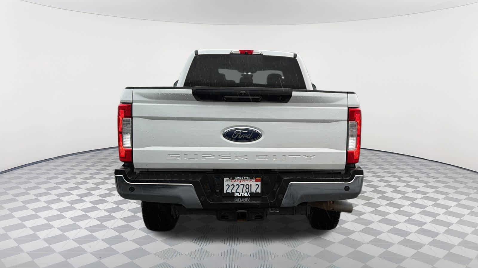 Thumbnail: 2018 Ford Econoline - 6