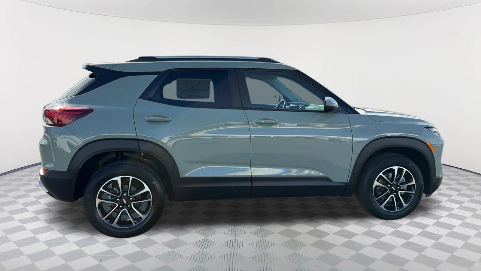 Thumbnail: 2026 Chevrolet TrailBlazer - 4