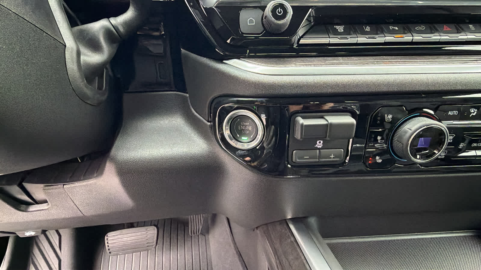 Thumbnail: 2026 Chevrolet Silverado 2500 - 17