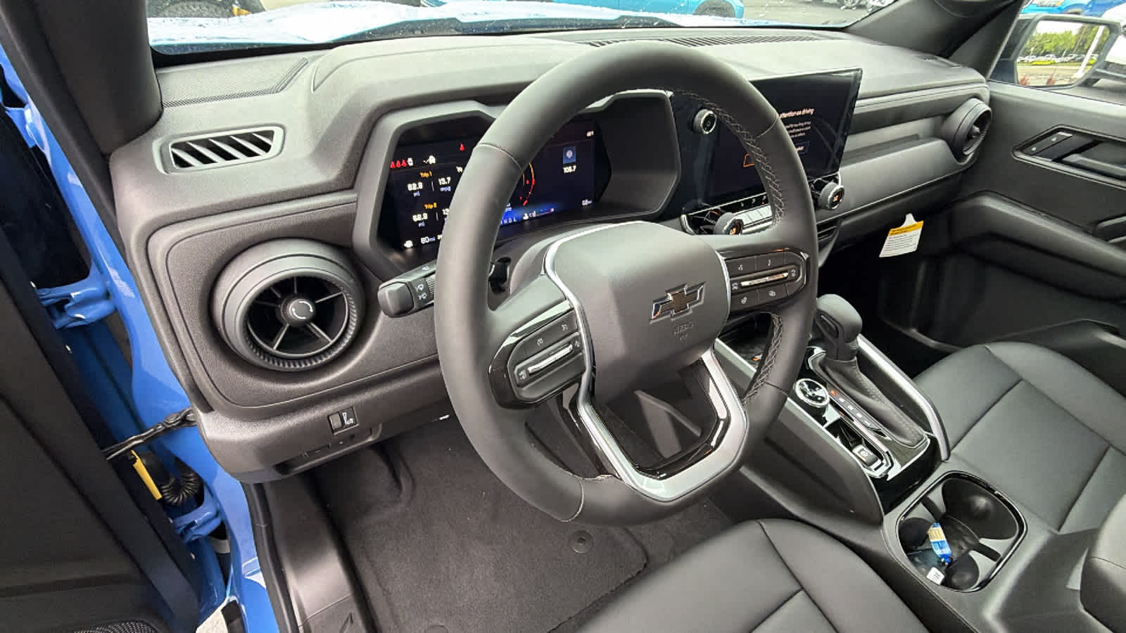 Thumbnail: 2026 Chevrolet Colorado - 10