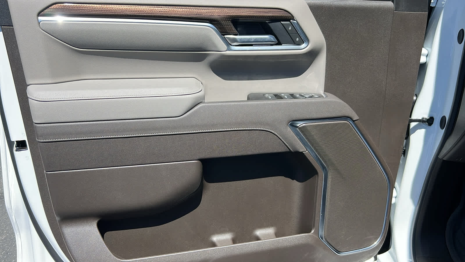 Thumbnail: 2025 Chevrolet Silverado 1500 - 23