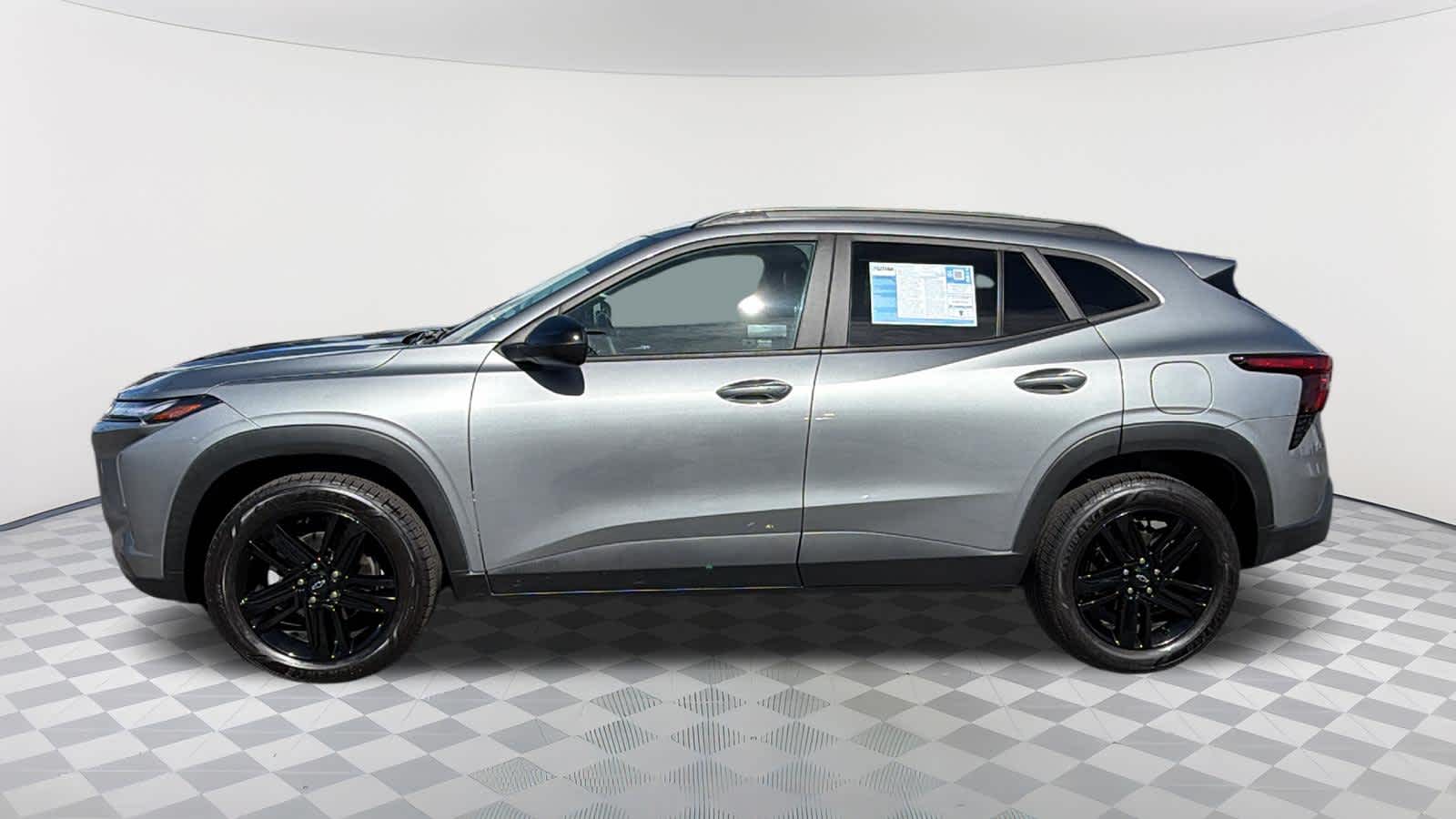 Thumbnail: 2024 Chevrolet Trax - 8