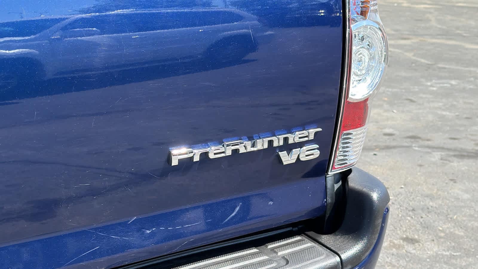 Thumbnail: 2014 Toyota Tacoma - 28