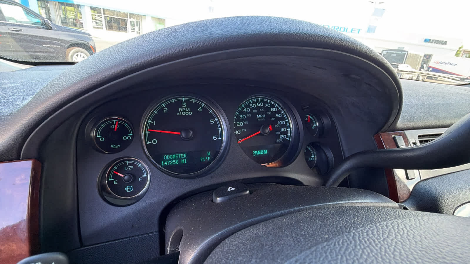 Thumbnail: 2014 Chevrolet Suburban - 21
