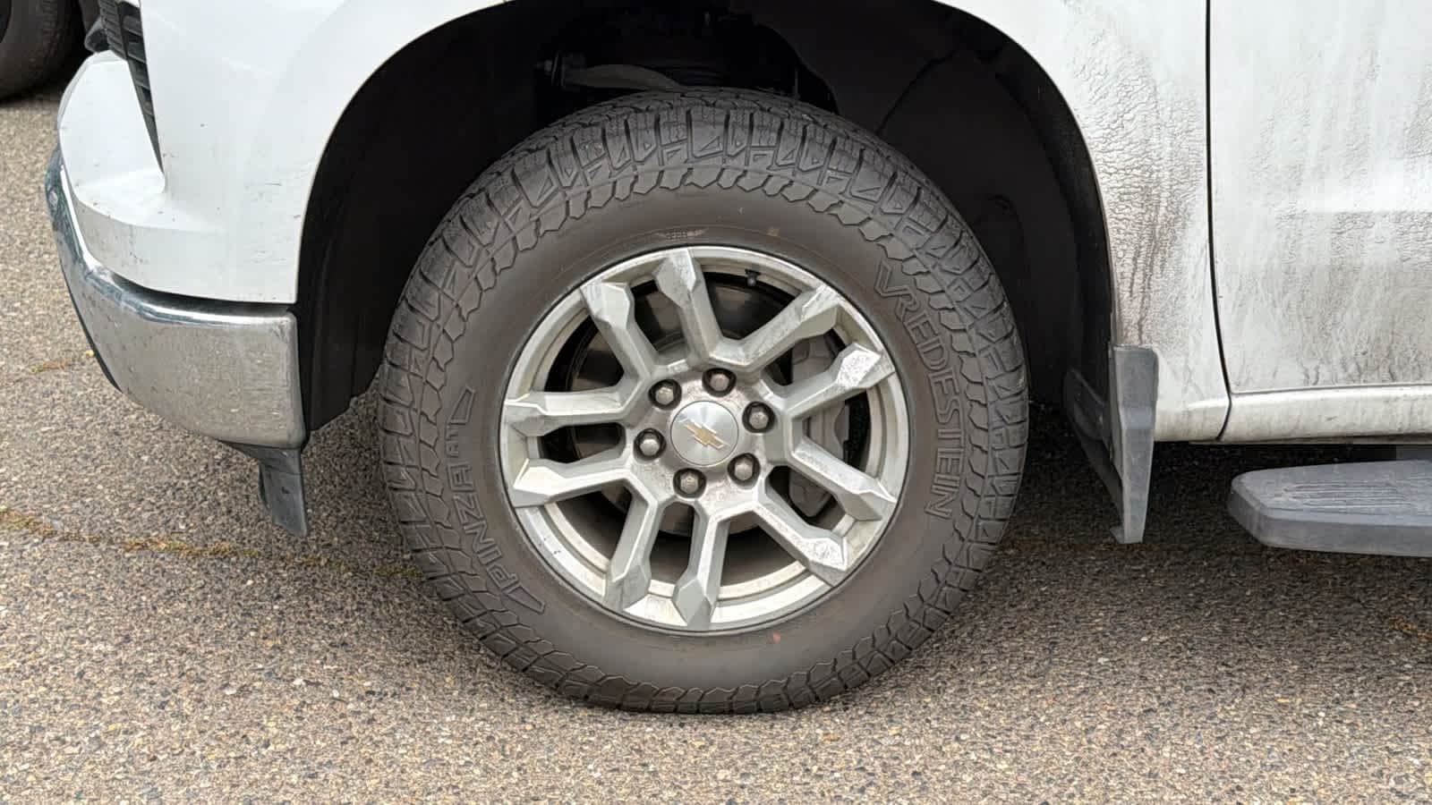 Thumbnail: 2023 Chevrolet Silverado 1500 - 9