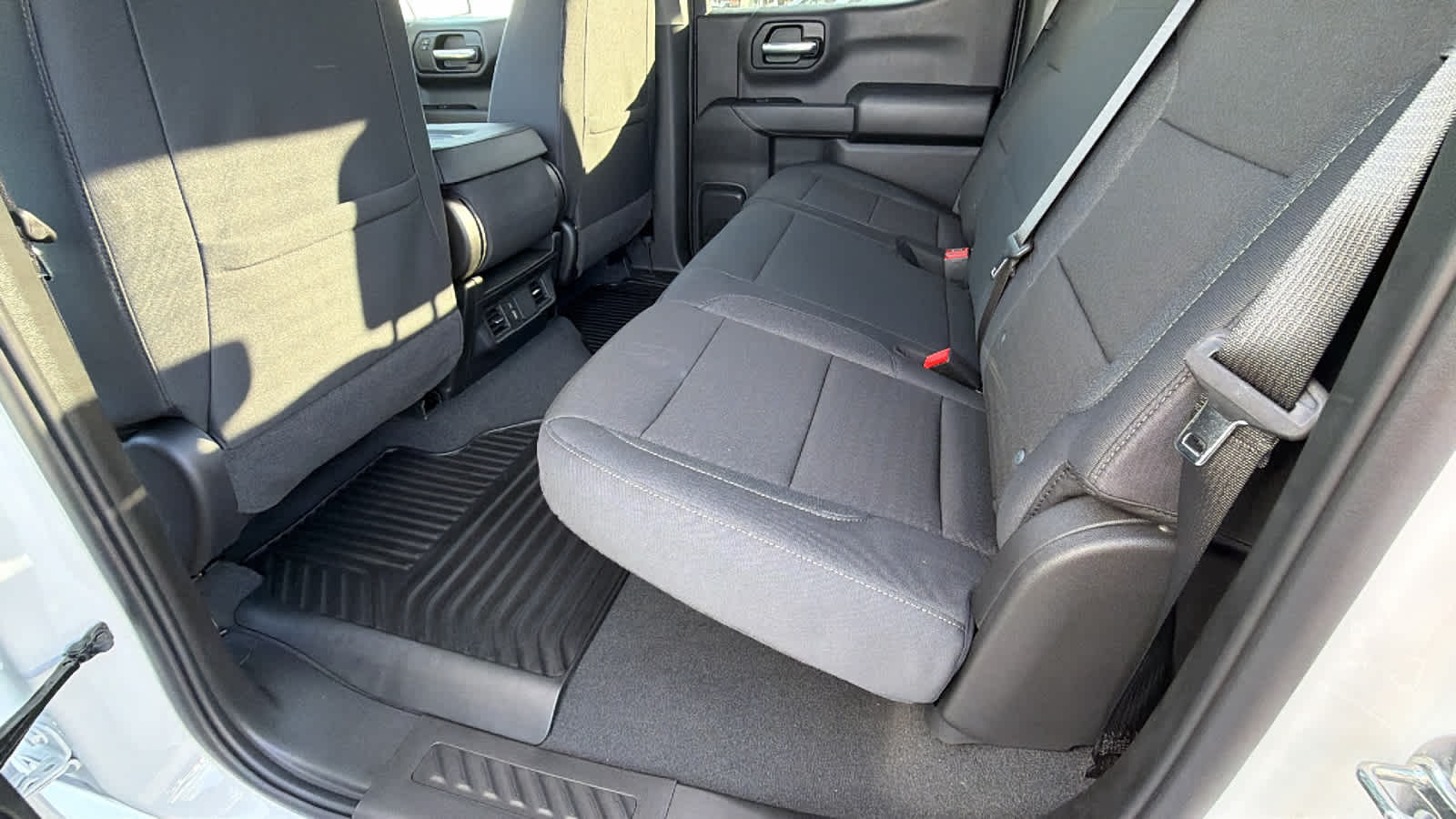 Thumbnail: 2026 Chevrolet Silverado 1500 - 24