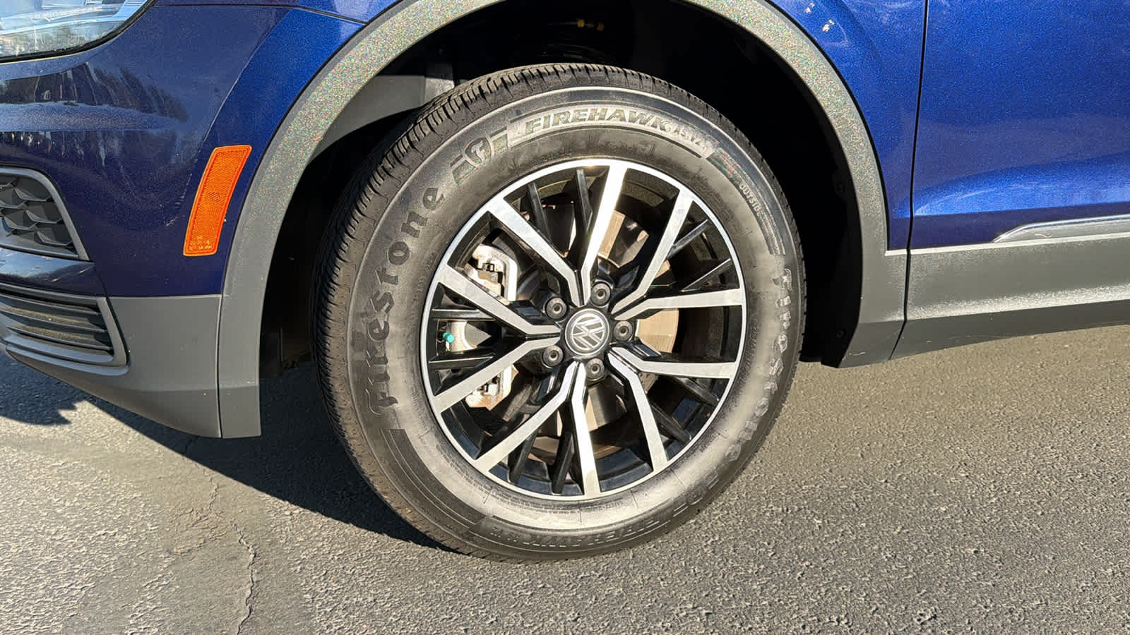 Thumbnail: 2021 Volkswagen Tiguan - 9