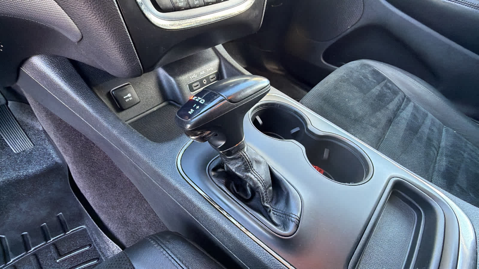 Thumbnail: 2018 Dodge Durango - 12