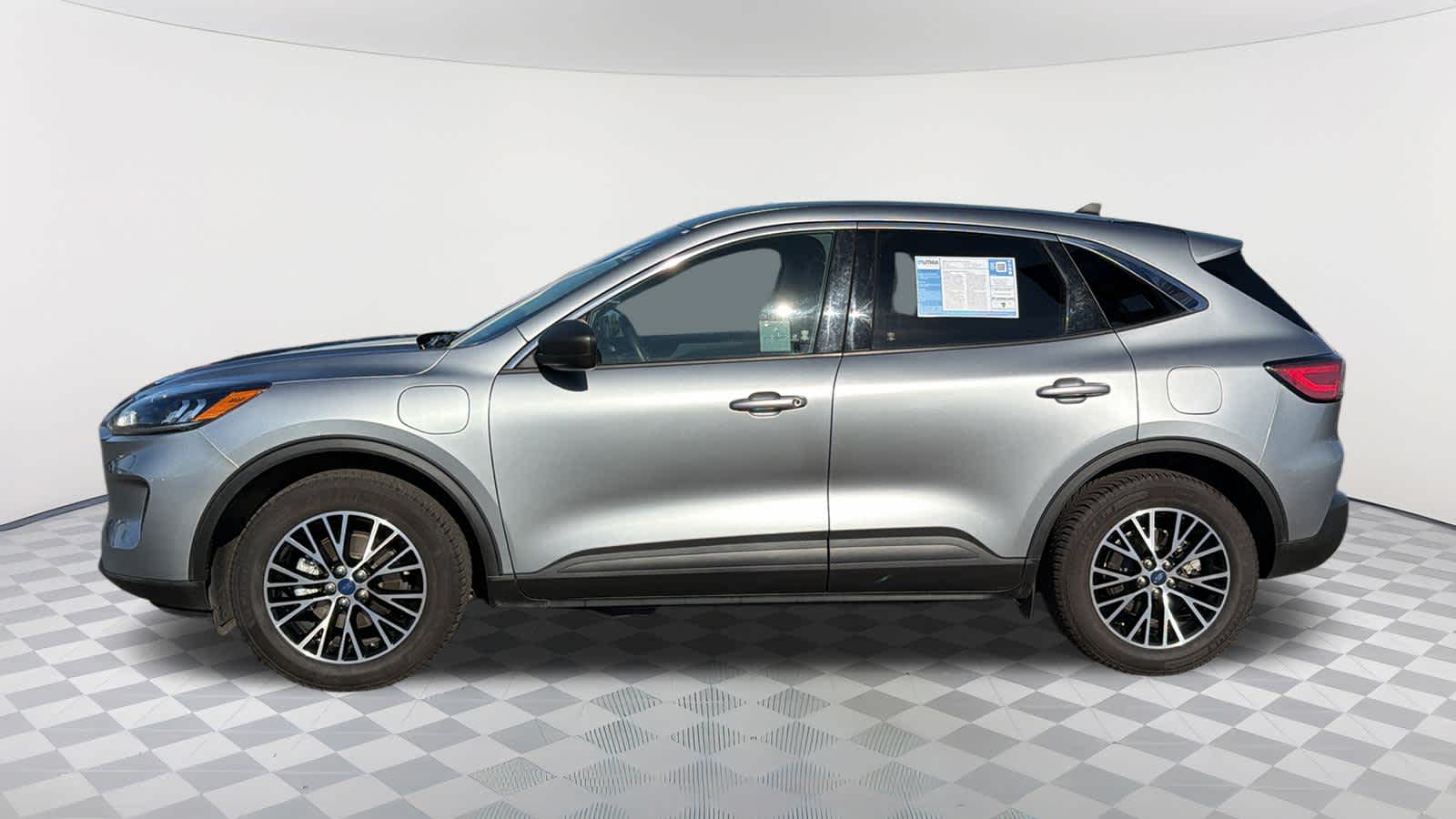 Thumbnail: 2022 Ford Escape - 8