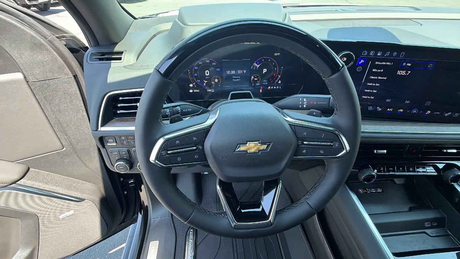 2026 Chevrolet Suburban High Country - Photo 18